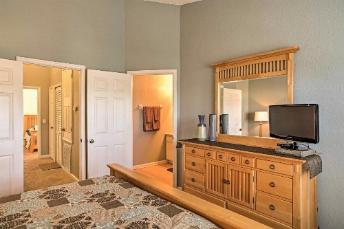 'Our Mickey Mouse House' Townhome with Pool! - image 9