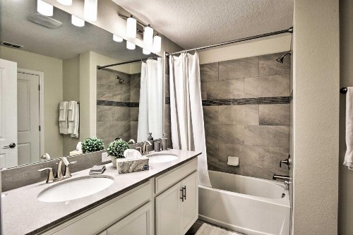 Exquisite Large Family Getaway Only 4 Mi to Disney - image 9