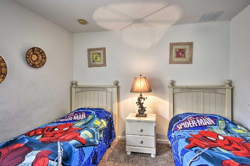 Family-Friendly Retreat w/Pool 10Mi to Disney - image 9