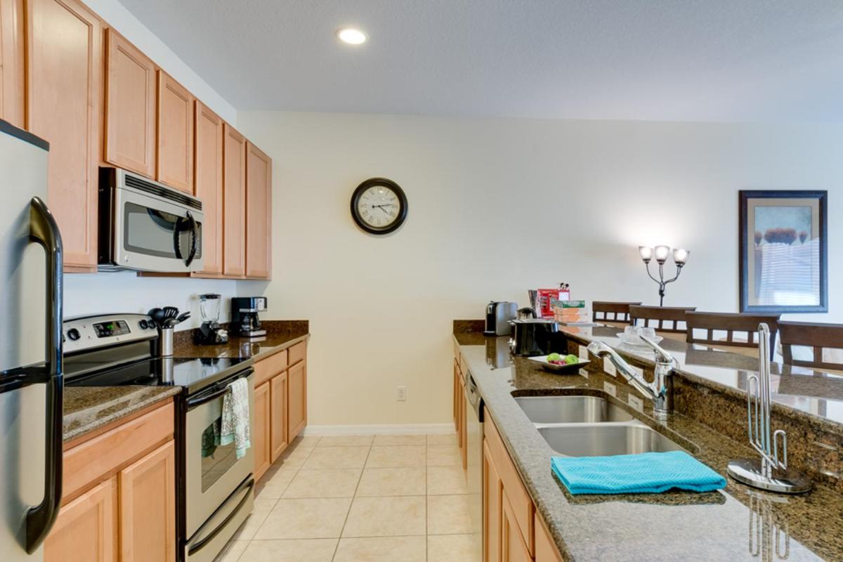 Paradise Palms Oasis - image 7