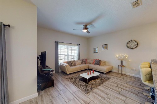 Lake View Townhouse - image 6