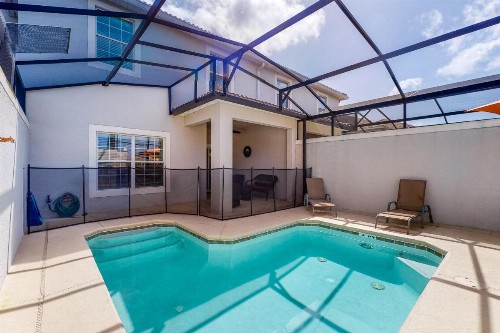 Lake View Townhouse - image 8