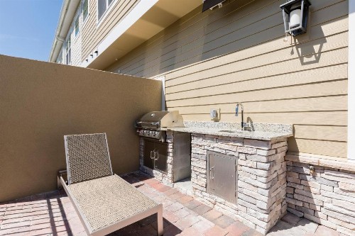4 BR 4 BA Villa 1804ft² 5min to Disney BBQ - image 5
