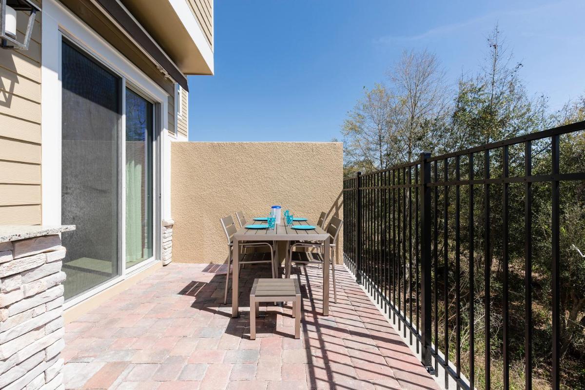 4 BR 4 BA Villa 1804ft² 5min to Disney BBQ - image 7