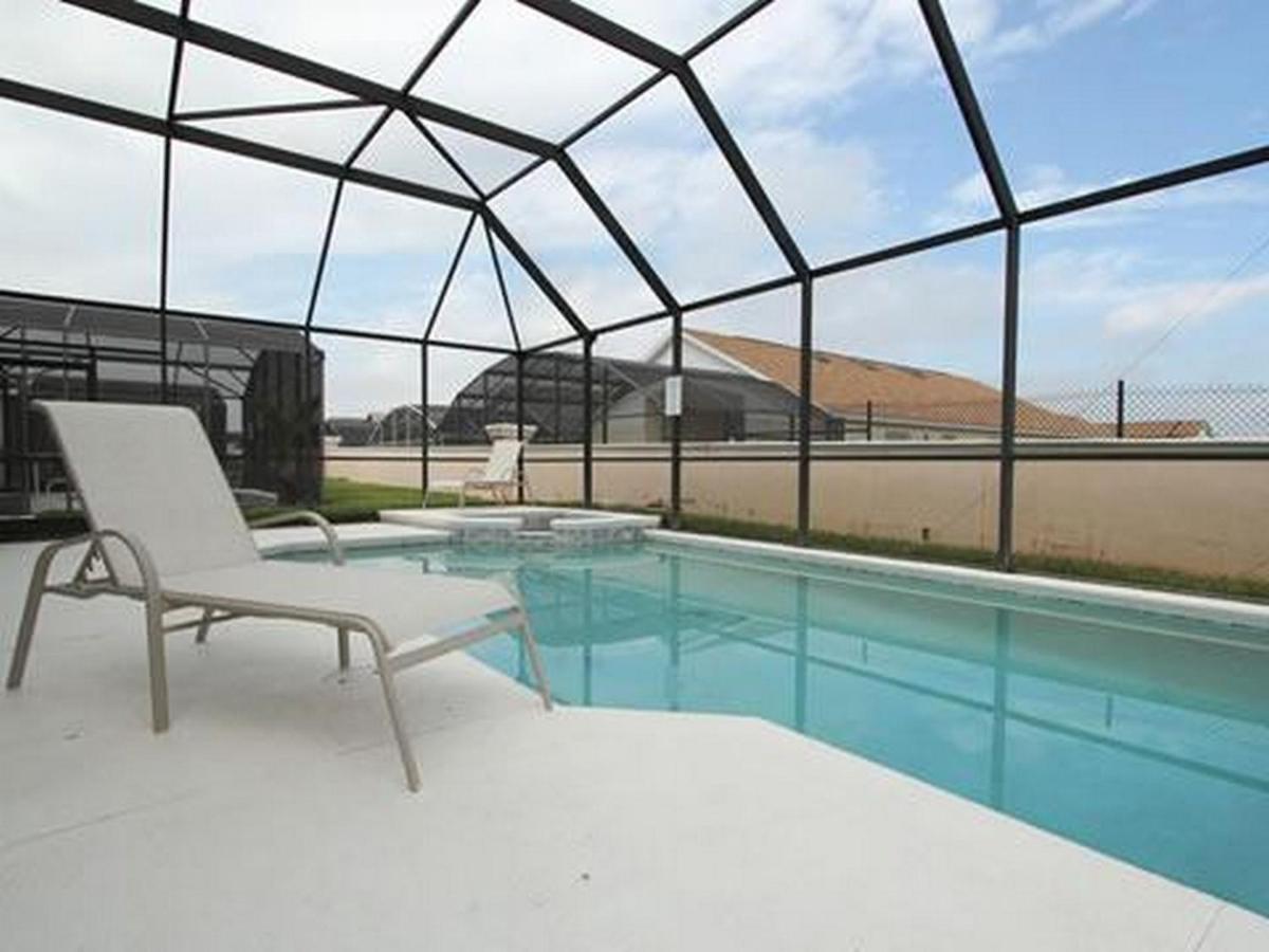 8176 Fan Palm Way - image 3