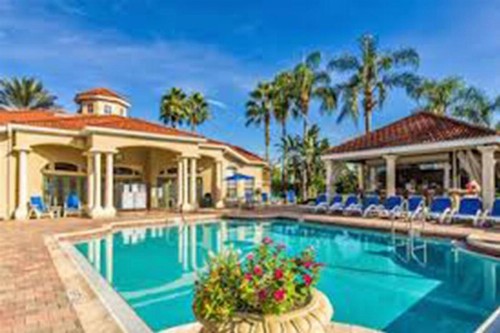 This grand 5 bedroom villa with a private pool is great choice - image 5
