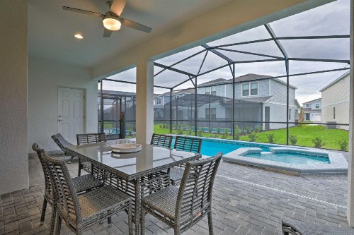 Luxe Orlando and Disney Resort Escape Pool Game Room - image 11
