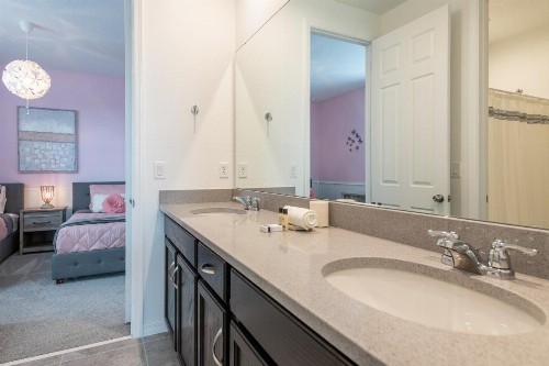 Luxury and comfort just 15 min from Disney - image 7