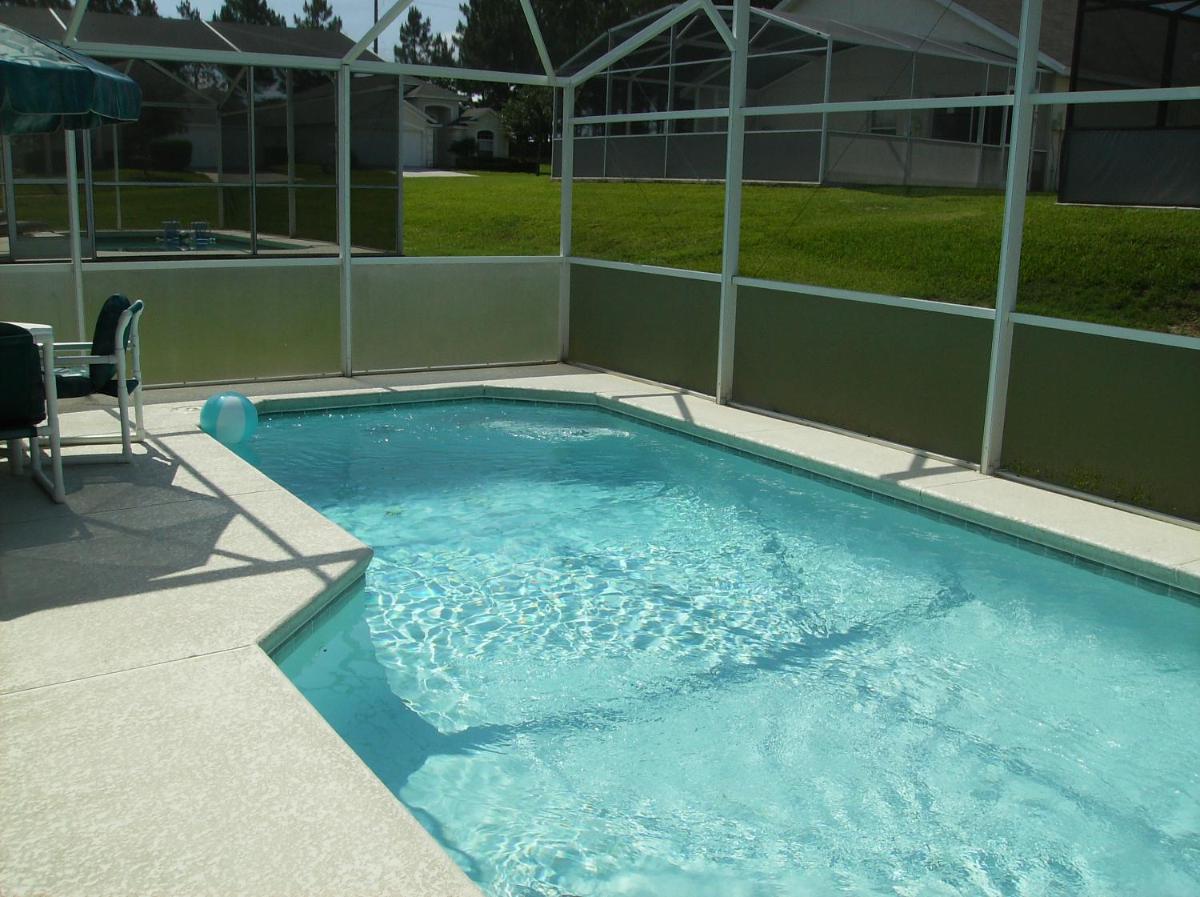 Spend all day in Disney and return to your 5 bedroom house to relax - main image