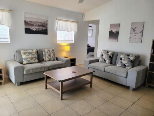 Spend all day in Disney and return to your 5 bedroom house to relax - image 17