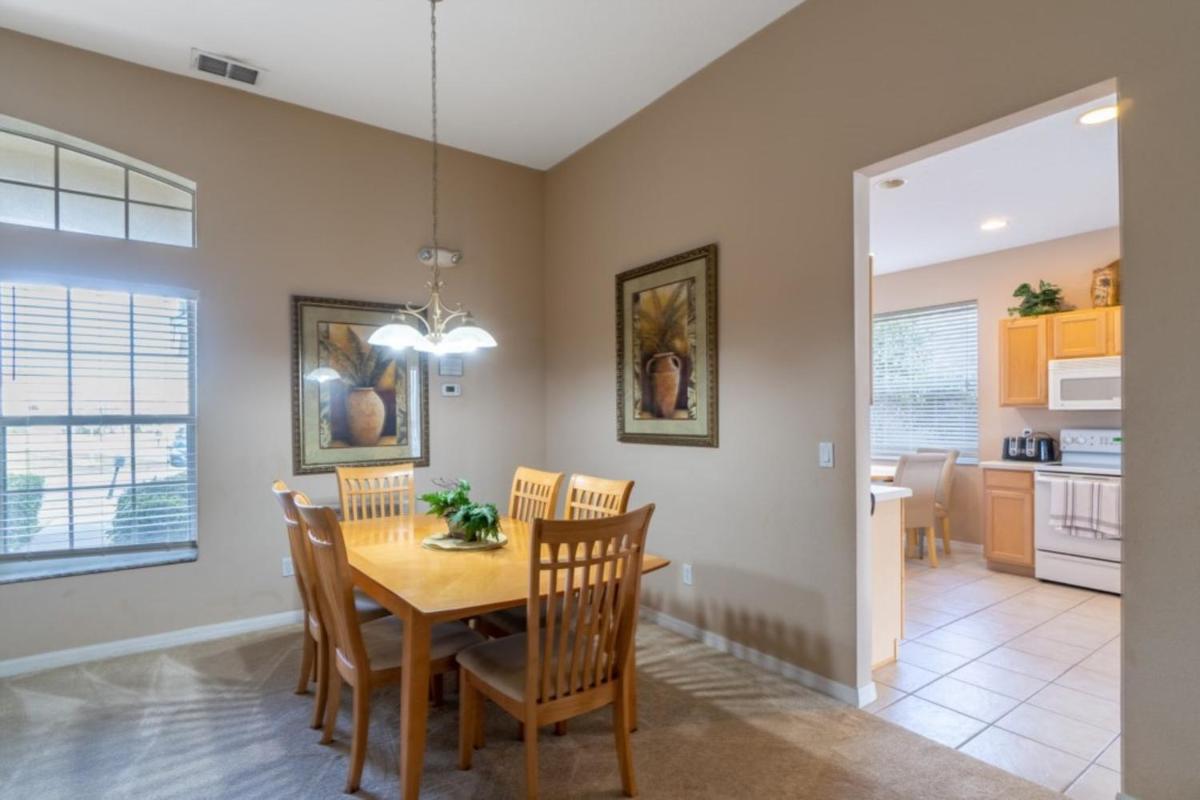 Spend all day in Disney and return to your 5 bedroom house to relax - image 3