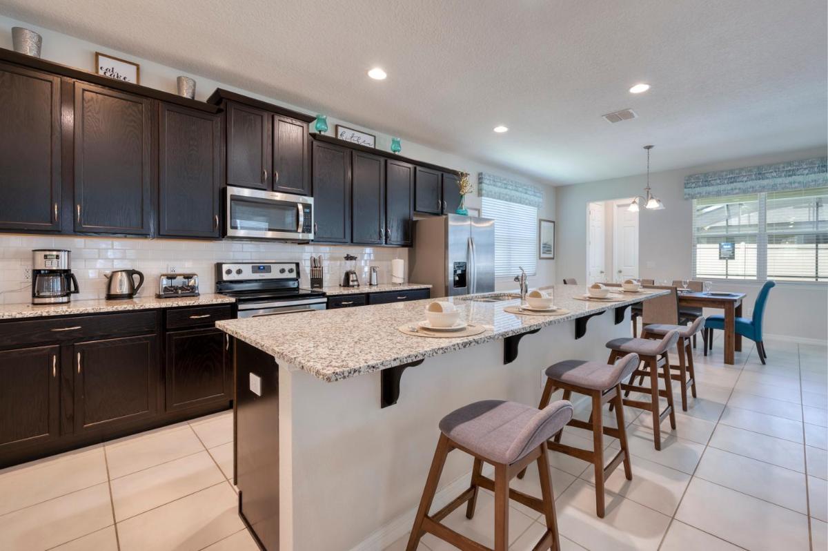 Incredible pool home minutes from Disney parks - image 6