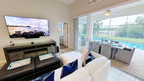 Windsor Hills Value MDM 5/5 Lake View Home w/S.Facing Pool - 2 mi from Disney | Value MDM 5/5 Lake View Home w/South Facing - image 1