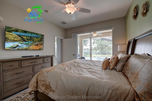 Windsor Hills Premium MDM 4/4 Lake View Home w/South Pool - 2 mi from Disney | Premium MDM 4/4 Lake View Home w/South Facing - image 5