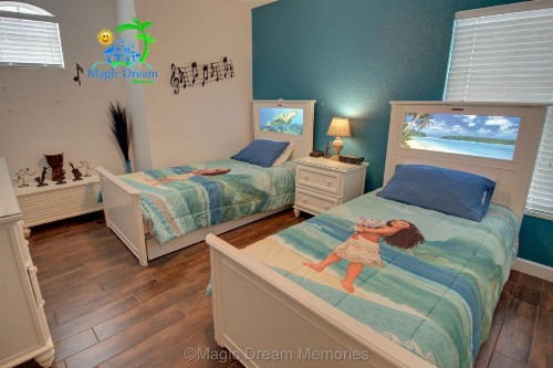 Windsor Hills Premium MDM 5/5 Lake View Home w/South Pool - 2 mi from Disney | Premium MDM 5/5 Lake View Home w/South Facing - image 7