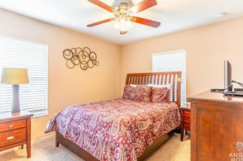 Lakeside Home Perfect for Family Stay Near Disney! - image 22