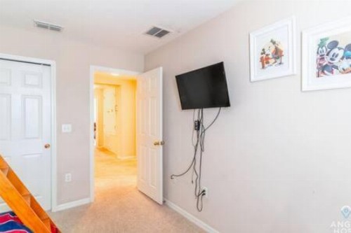 Lakeside Home Perfect for Family Stay Near Disney! - image 28