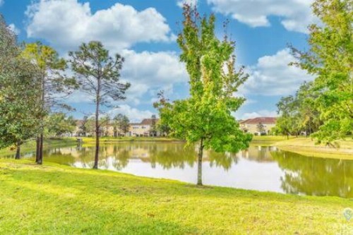 Lakeside Home Perfect for Family Stay Near Disney! - image 32