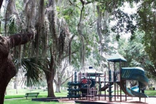 Lakeside Home Perfect for Family Stay Near Disney! - image 35