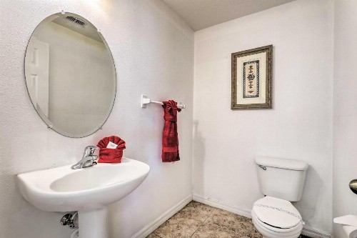 Colorful Family Villa with Game Room 8 Mi to Disney - image 10