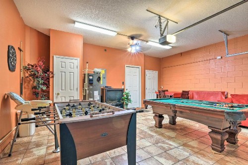 Colorful Family Villa with Game Room 8 Mi to Disney - image 9