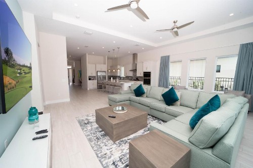 Luxury 5 Bed Home at Bears Den! Private Pool and near Disney! 7928JC - image 2