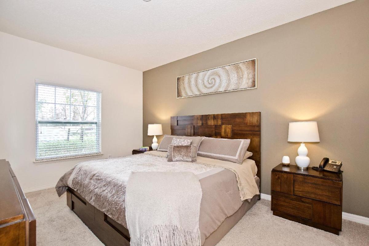 New listing townhouse in gated community sleeps 6 10 min to Disney - image 7