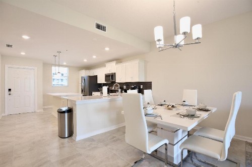 Brand new modern apartment in spectacular Storey Lake community Next to Disney - image 7