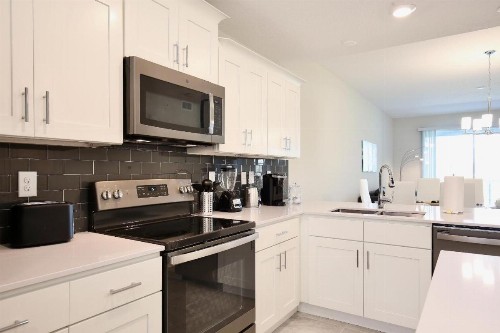 Brand new modern apartment in spectacular Storey Lake community Next to Disney - image 6
