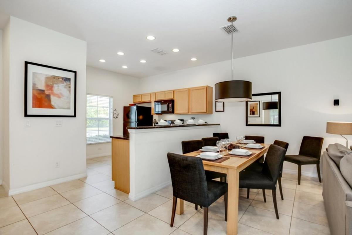 Enjoy a Holiday of a Lifetime in this Luxury Home on Encantada Resort Orlando Townhome 3662 - image 5