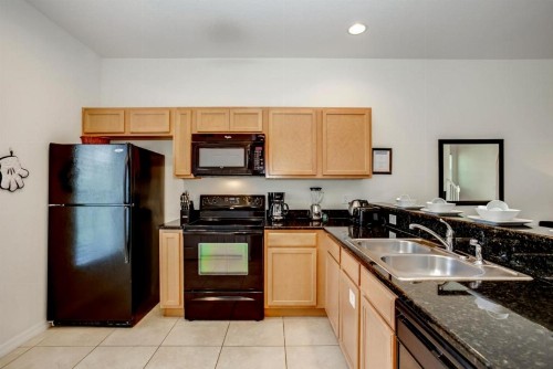 Enjoy a Holiday of a Lifetime in this Luxury Home on Encantada Resort Orlando Townhome 3662 - image 7