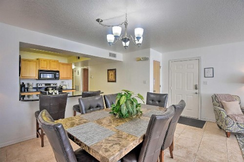 Quaint Disney-Area Condo with Heated Pool and Hot Tub! - image 9
