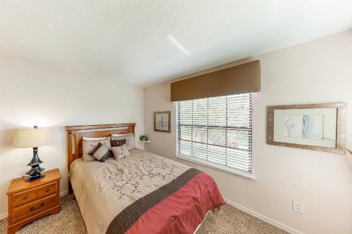 Holiday Retreat - image 8