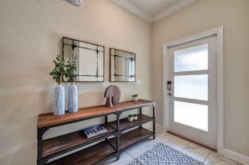 Amazing brand new 4 bed villa 10 minutes from Disney - image 2