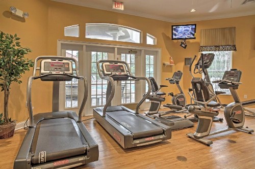 Townhome with Resort Amenities about 5 Mi to Disney! - image 3