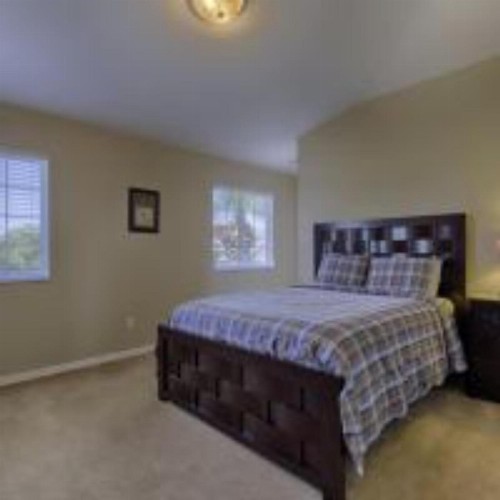 GORGEOUS 6 Bedroom Home with Private Pool - image 10
