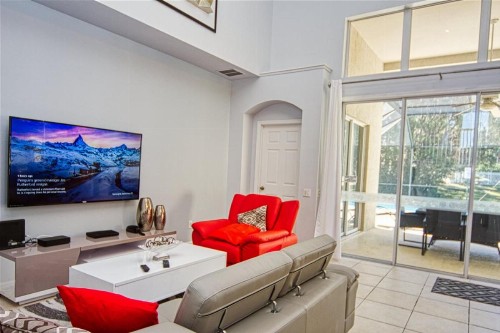 5 Bedroom 3 and half Bathroom Luxury Villa at Windsor Palms - image 8