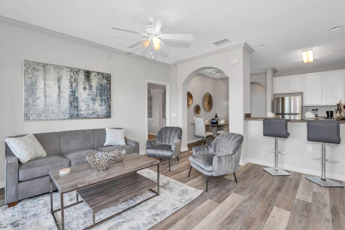 Near Disney - Stunning 3BR - Pool and Hot Tub! - image 6