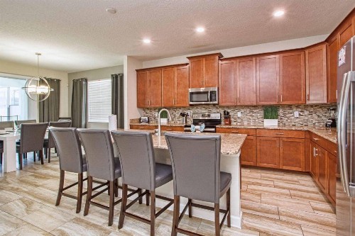 Storey Lake-6 Bedrooms home w-pool-1670ST - image 5