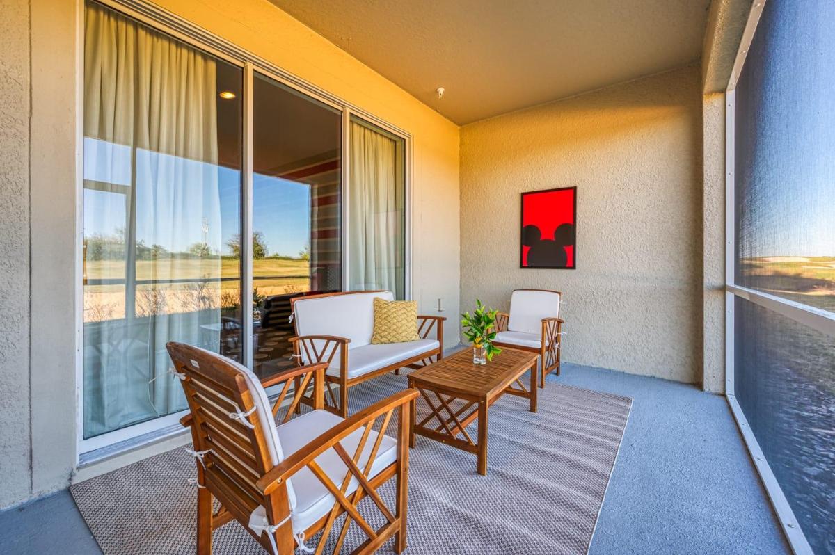 Incredibly Beautiful Mickey themed 2 bedroom condo - image 7