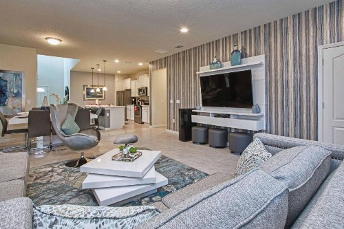 Windsor at Westside-6 Bedrooms House w-pool-3727WW - image 9