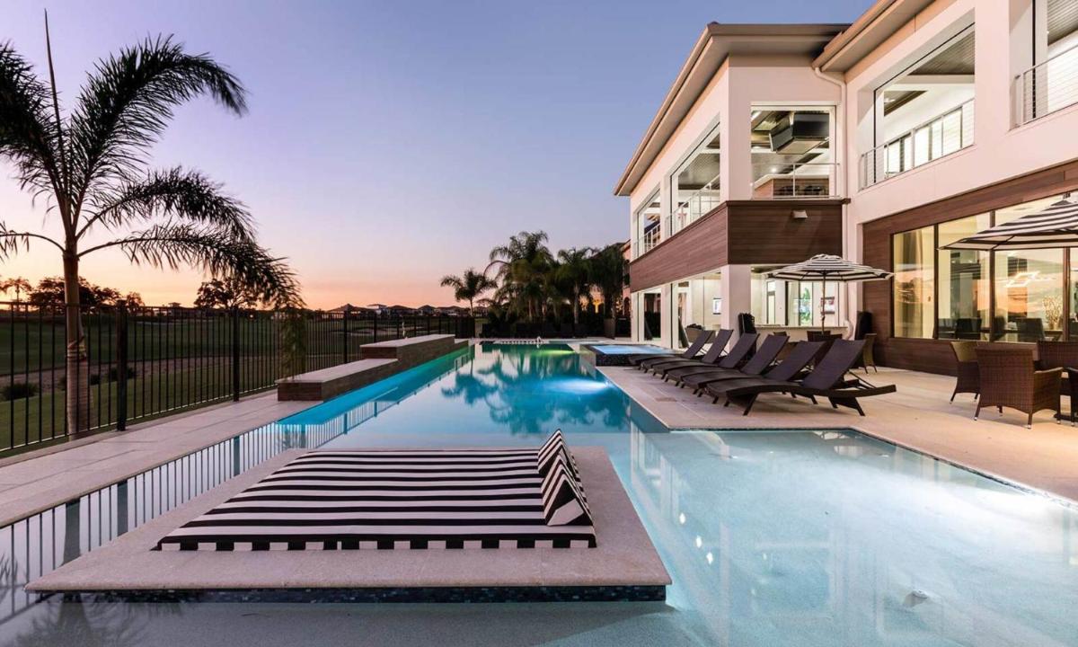 The Ultimate Modern Mansion on Reunion Resort Orlando Mansion 4753 - image 2