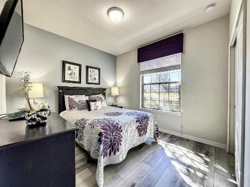 Windsor-5 Bed Townhouse w splashpool-3801WW - image 10