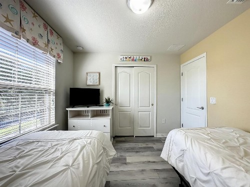 Windsor-5 Bed Townhouse w splashpool-3801WW - image 11
