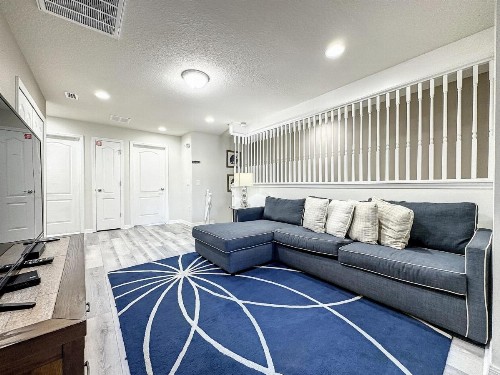 Windsor-5 Bed Townhouse w splashpool-3801WW - image 24