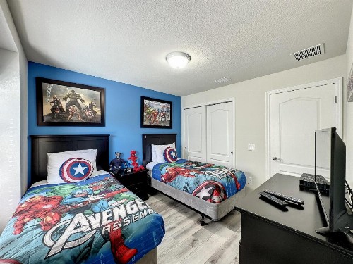 Windsor-5 Bed Townhouse w splashpool-3801WW - image 26