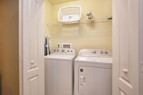 Windsor-5 Bed Townhouse w splashpool-3815WW - image 14
