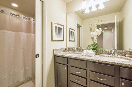 Windsor-5 Bed Townhouse w splashpool-3815WW - image 24