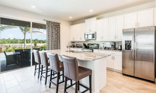 Rent Your Own Orlando Villa with Large Private Pool on Encore Resort at Reunion Orlando Villa 4373 - image 5