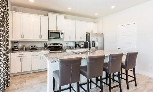 Rent Your Own Orlando Villa with Large Private Pool on Encore Resort at Reunion Orlando Villa 4373 - image 6